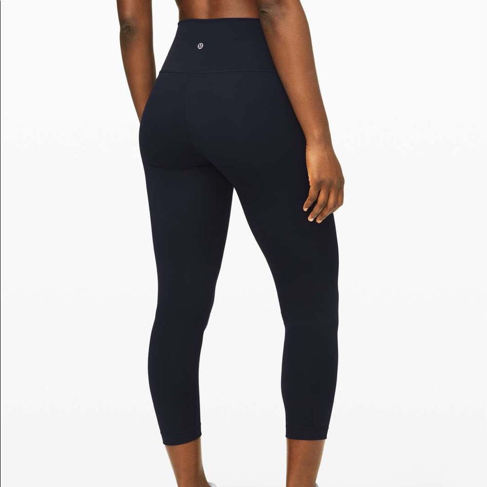 NWOT Lululemon Wunder Under Crop High-Rise *Full-On Luxtreme 23" True Navy